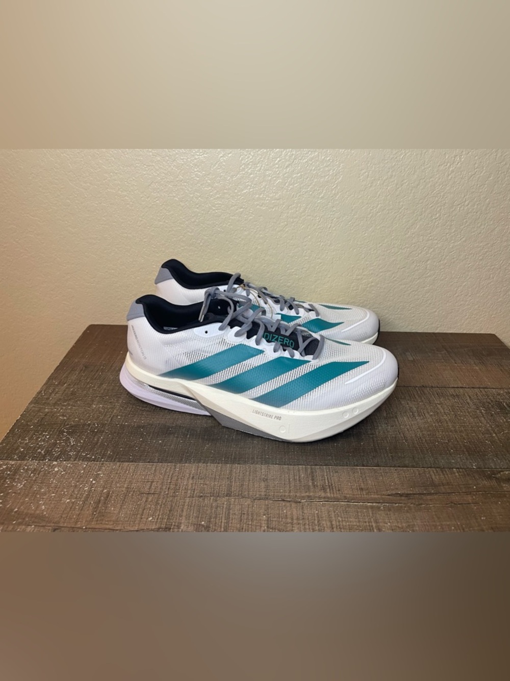 Adidas Adizero Boston 13 “White Pure Teal”
- Size 10 Men.